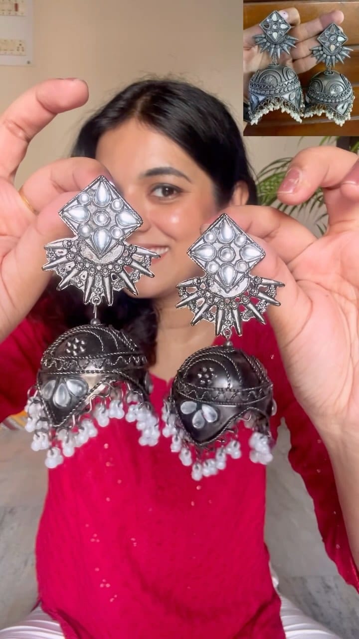 Comment 'link' for link in DM 🪷| Meesho Jewellery Haul for Diwali 🪔🌻
.
.
#meesho #meeshofinds #meeshofashion #jewellery #oxidisedjewellery #whatiorderedvswhatigot #diwalifashion #festivejewellery #festivecollection #explore #explorepage #reelsinstagram #trending