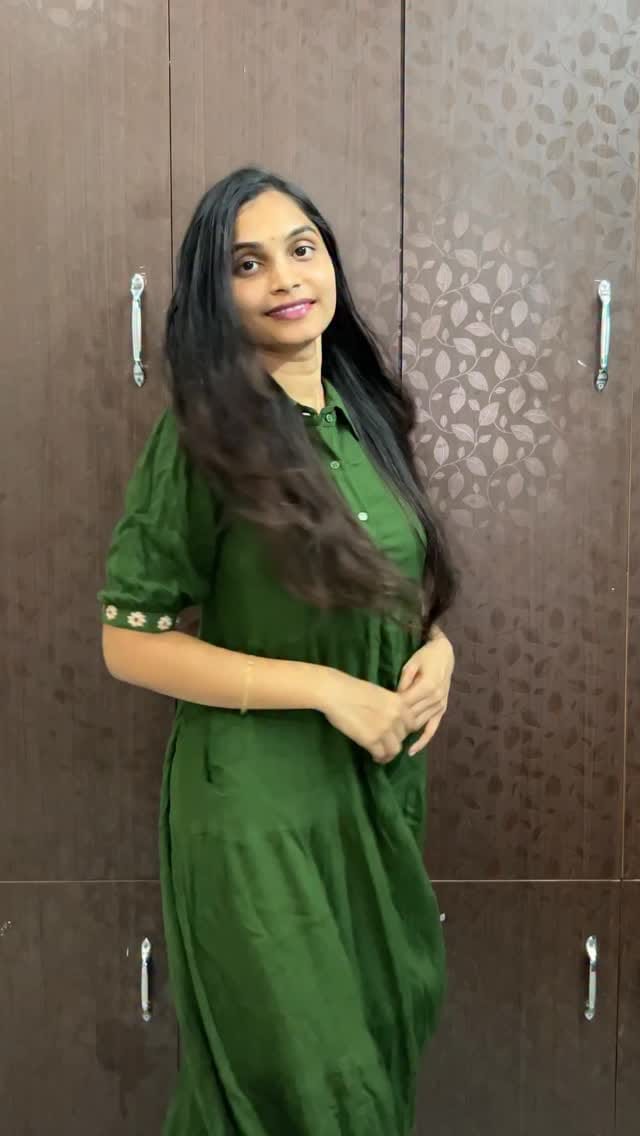 Comment for link💚 
.
.
#reelitfeelit #flipkart #trendy #viral #womeanwear #haul #trend #myntra #finds #budget #maxi #partywear #stylish #exploer #maxidresses