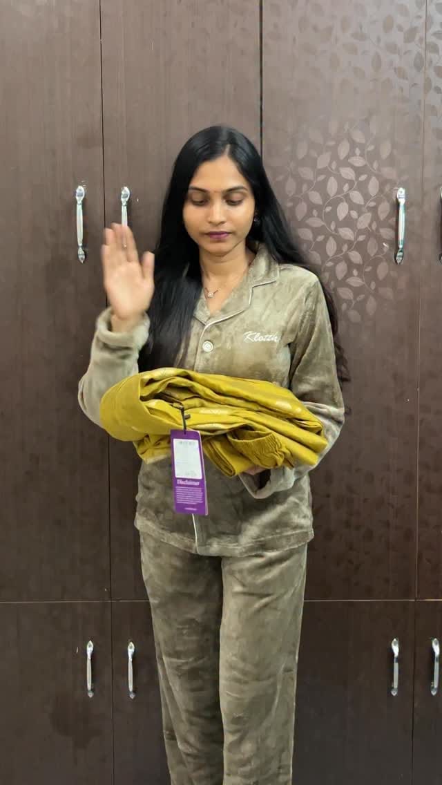 Comment for link 💛
.
.
.
.
.
.
.
#flipkart #reelitfeelit #haul #viral #trendy #kurtaset #libas #brand #classy #traditional #myntra #tre #kurtasets #function #festivewear #explorer #vira #finds