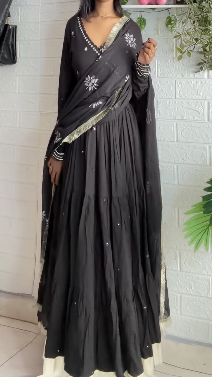 Comment for links🔗
.
.
.
#trending #kurtaset #wedding #myntra