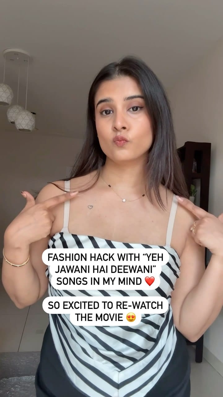 Strapless bra with a normal bra 😍😍