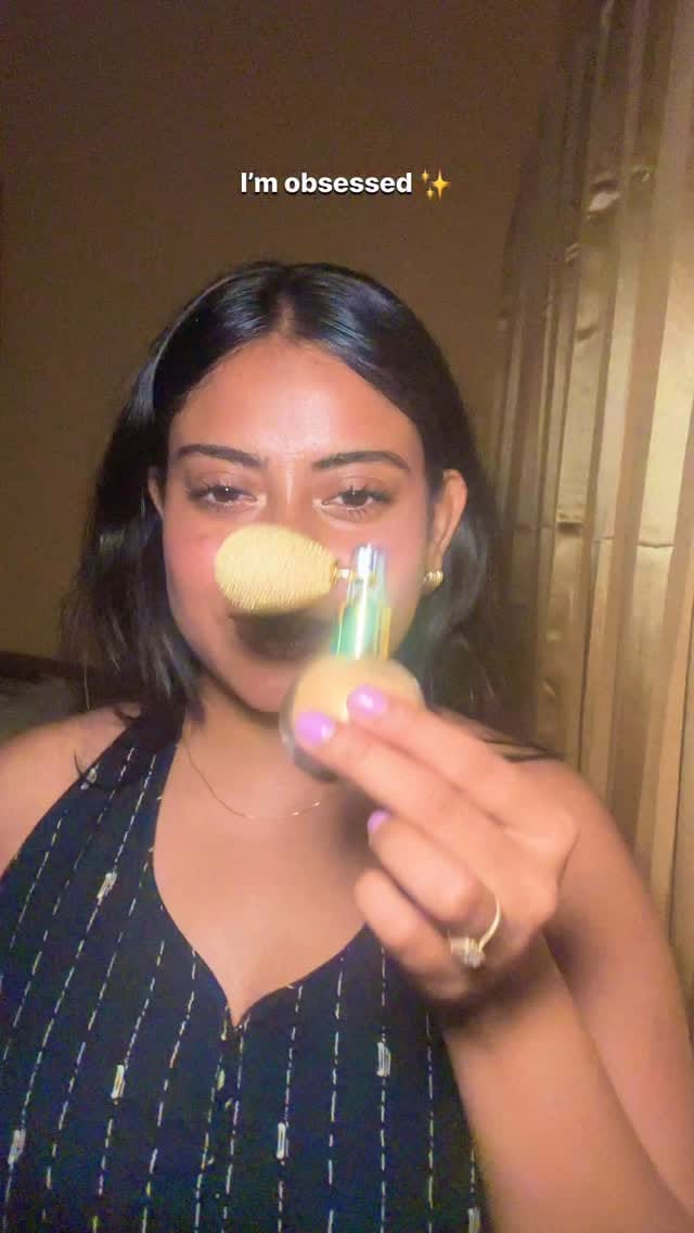 Where was this my whole life ♥️ total glitter girl 🫶🏻 
{body glitter, body highlighter, sheglam glitter} 
#explore #bodyglitter