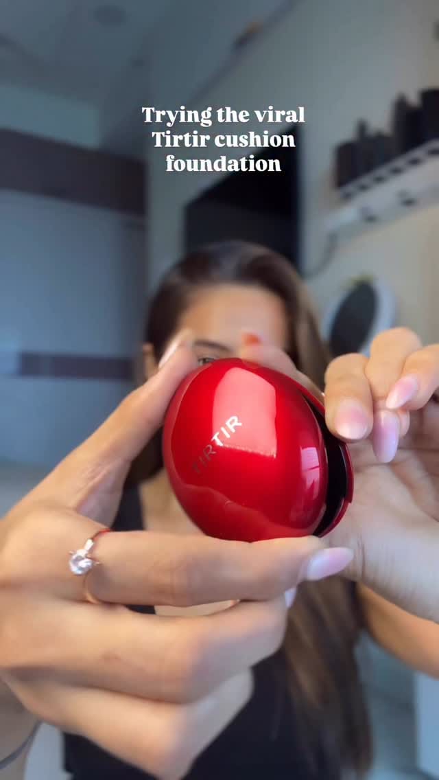 Spoiler: it is as good as they say it is! 
.
.
.
.
.
.
.
.
.
.
#tirtir #tirtircushion #cushionfoundation #foundation #kbeauty #koreanfoundation #viralmakeup #viralbeauty #beautydeals #koreancushion #shadematch #fyp #explore #explorepage #reelsinstagram #foryou #tirtirglobal