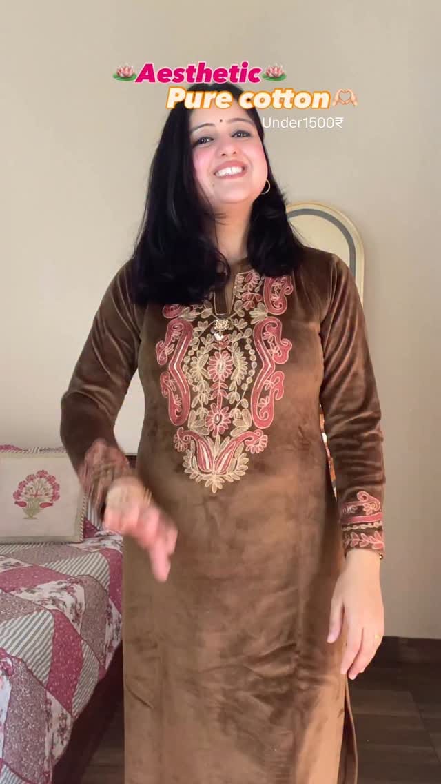 Highly highly recommended😭FOLLOW ME & then comment “pp” or share this reel with me to instantly receive the product links in your inbox(📥 dms)
#aestheticsuit #kurtaset#winterwear#cottonkurtaset#explore #trending#myntrahaul #viralvideo #dresses #reel #facebook#shortkurti #woollensuit#woollenkurtaset#woollenkurti
