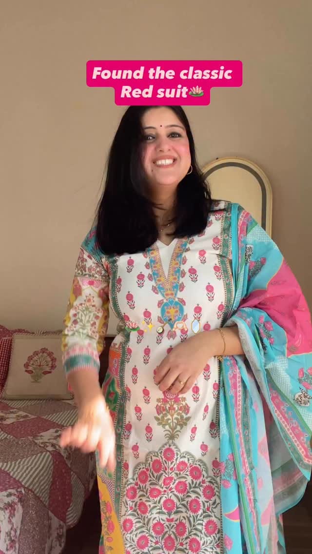 Highly recommended🫶🏻FOLLOW ME & then comment “pp” or share this reel with me to instantly receive the product links in your inbox(📥 dms)
Fabric:silk✨
#viralvideo#facebook#myntrahaul #viralreel#explore #top #dresses #reel #explorepage #partywear#festivewear#shortkurti #myntrasuit#redsuit#