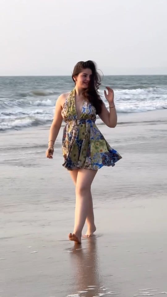 Link for Beach dress in Bio In Frame : @bhavyanureja
