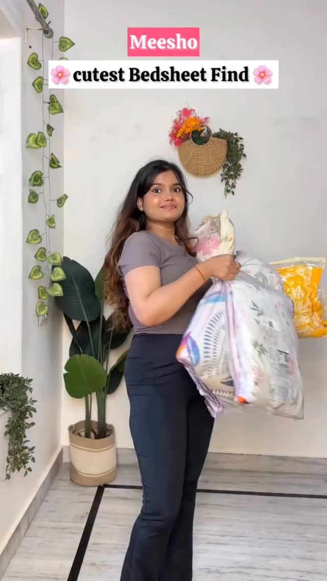 Comment "pp" to get direct links in your dm 🔗
 @meesho #meesho #meeshofinds #meeshohaul #fashion #viralpost #viralpins #explore #explorepage #meesho
 #meeshofashion #shopping #aesthetic  #meeshocreaterclub