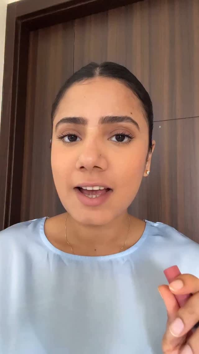 THE Perfect Nude for Everyday 🤌 the formula is soo good as well, so soft on lips, non drying and transferproof..
.
Shade Name: Nude Nuance
.
U guys will thank me for this 💋
.
Comment "Love" to get the link
.
.
.
.
.
#everydaymakeup #nudelip #nudelipstick #everydaylipstick #nudepink #musthave #makeupfinds #anjanapk #shoppingguide #shoppingblogger #wishlinked #viral #trending