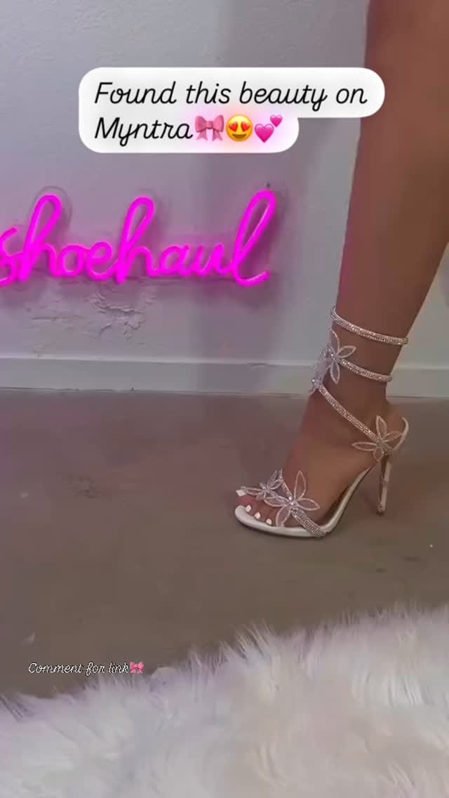 Dream heels isn’t it? Found the dupe on Myntra!
Comment (link,dm,pp)🎀
Grab them asap they’ll stock out soon
#myntra #myntraendofreasonsale #myntrafınds #myntrahaul #india #glamour #heels #dreamheels #inlove #myntrafashion