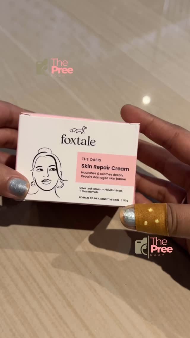 Comment ‘DM’ or share this reel with me to get the direct links sent to you !
Your skin’s new BFF 💧✨ Say goodbye to dryness and hello to a healthy, protected glow with Foxtale’s Skin Barrier Moisturizer! Hydration that actually lasts.