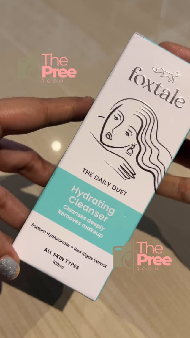 Comment ‘dm’ or share for links! 🩷
.
FOXTALE Hydrating Cleanser deeply cleanses skin, removing makeup while leaving it soft, fresh, and hydrated.
