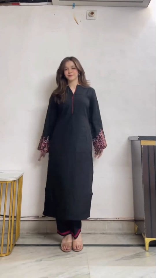 Festive wear kurta sets ✨ ❤️ which one is your
Link is in my bio
#myntra #myntrasale #myntrafashion
#kurtasets #kurtaset #afforablefashion
#desigirls #traditonal #indian #trendingreels #viral #reelsinstagram #reels #explorepage #wishlinked