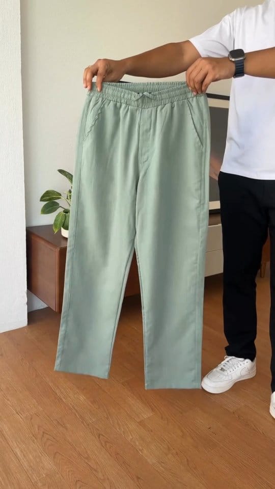 Comment "Link" I'll Send you the Links🔗 
— Follow @trendfits_fleek for more budget premium finds 👕✨
“Stay cool and stylish this season 🌿✨ Linen pants for men that keep you classy yet under budget 🖤”
#LinenPants #MensStyle #BudgetFinds #TrendyLooks #MensFashion #EverydayStyle #AffordableOutfits #OOTDMen #StyleOnBudget #WardrobeEssentials