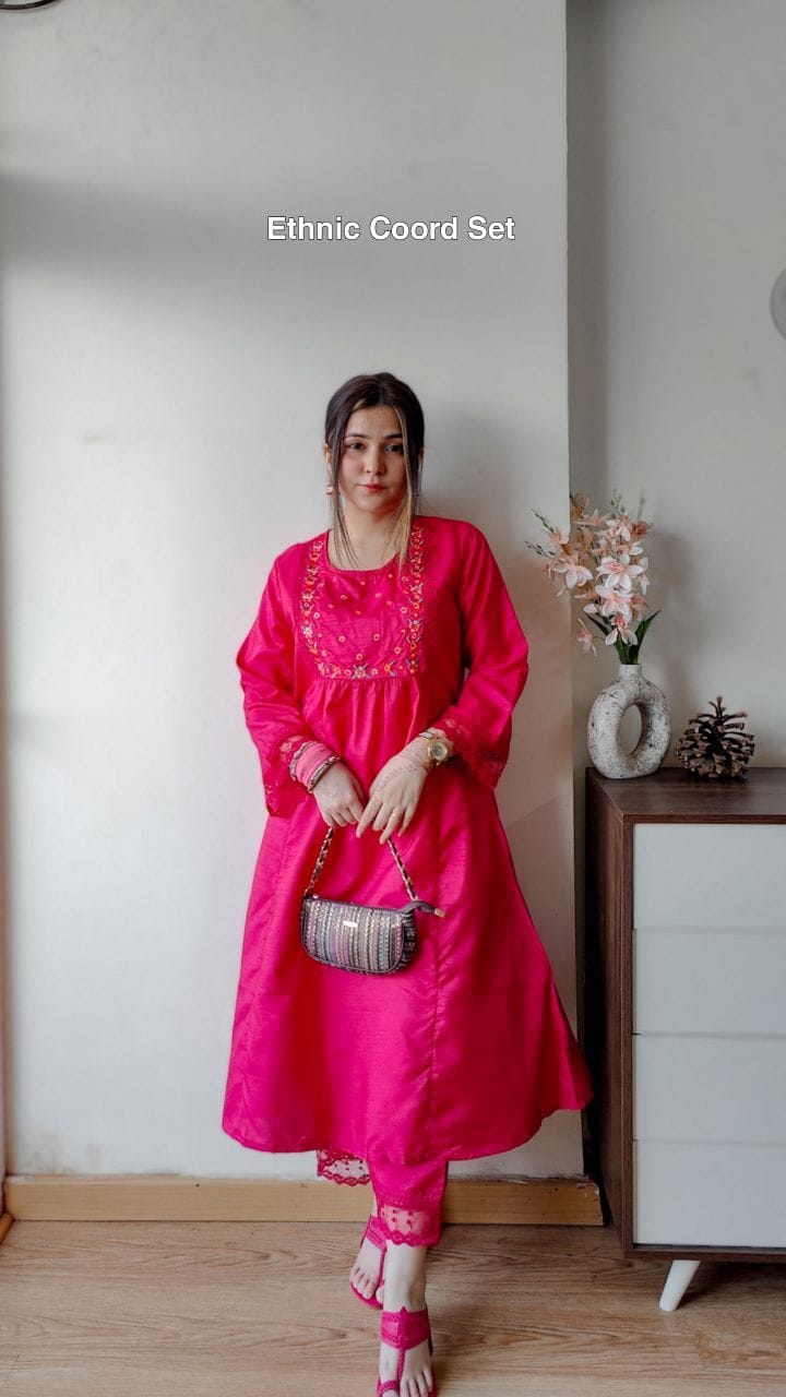 Comment 'COORDS' for link 🔗
[Indian Wear, Women Fashion, Wedding Fashion]
#under999 #affordablefinds #ethnicwear #pinkkurti