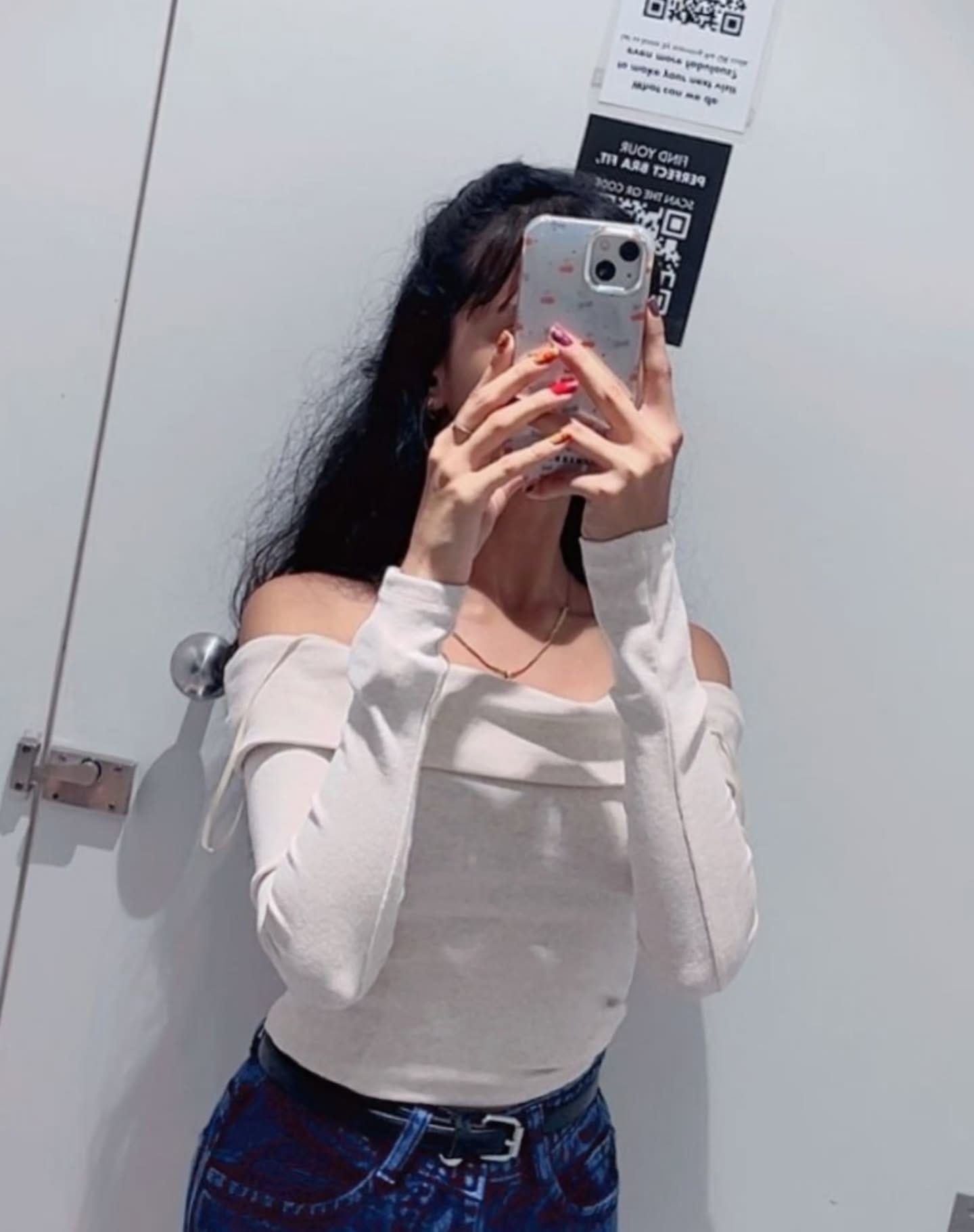 Comment ‘link’ if you want the exact link 🔗👇”
“Found the cutest fits so you don’t have to! 😍 
Shop my full look on Wishlink – comfy, trendy, and affordable AF 💃🛍 
Link in bio, bestie 💖 💫Dropping casual traditionsl look☺️
Hi my lovelies ❤️
I know you are all worried about me. 🥺❤️
But I just wanted to give you an update-
First thing is that -
Doc says we are on track with the healing.. 🥳
I know you guys don’t know what exactly happened.. 🐒
I just felt like the world needn’t know but I know you guys would be wondering.. ❤️❤️
So don’t tell anyone out of this space cz it’s not that big of a deal 😄😄ok? ❤️
So basically this is a lisfranc fracture itseems (even I didn’t know what it meant till i googled it) but basically mine is 3 fractures with a muscle tear.. it’ll take awhile to heal apparently.. but don’t worry as soon as the doc says I can put my foot down on the group I’ll atleast go back to shooting..😁 but all the crazy things like meeting you guys and dancing and all might take time. 🥲❤️
Pain wise I have craaaaazy pain tolerance so that’s sorted. 😄
Okie? Don’t worry ok.. I love you all so much❤️
Oh oh btw I am fully enjoying everyone doing the Srivalli monologue reels and peelings reels.. 🔥I lovee it!❤️
#instagram #instagrampost #mirror #mirrorselfie 
#selfie #selflove #hidden #hiddenpictures #fyp #forex #foryou #forever #aesthetic#aestheticsphoto #explore #explorar #taghim#lovehim 
#tumblrphotos #collegelife #selfiesunday #selfies #photosession #photoshop #collegestudent #vscocamphotos #cyclingphotos #selfiesaturday 
#NoFilterNeeded #CameraLovesMe"
.
.
.
.
.
.
💫
(Love, girl, Capcut, vn, aesthetic, desi core, thumak thumak, jutti meri, jhumke, suggested content, fyp, Capcut editing, Capcut pro, pretty girls, explore, Capcut template, template, vn code, dreamy, dream girl, delusional, glow effect, kishore kumar, velocity effect, Trending reel, desi girl, reels, viral, trendy, explore, explorepage
