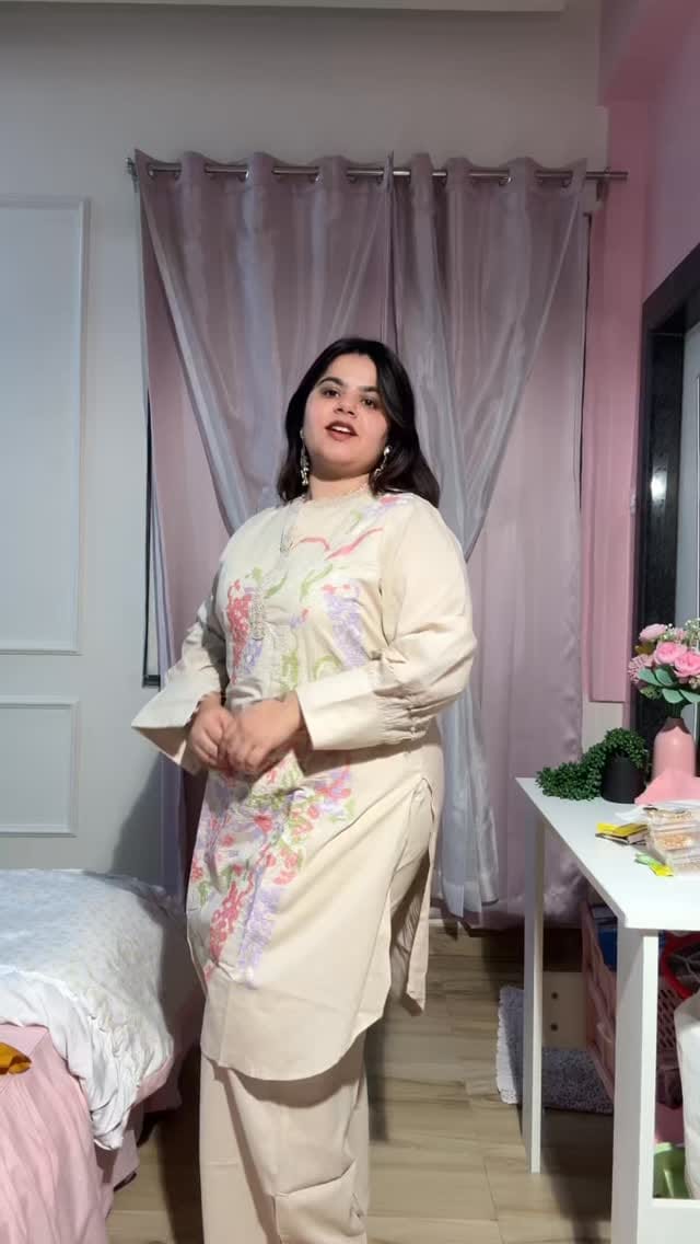 Episode : 8 #festivereadywithvb #festivfitswithvb , These kurta sets from Myntra are all about comfort, colors & celebration vibes 🌸 Perfect pick for every pooja, party & family get-together 💛 
#Myntra #MyntraStyle #FestiveFits #KurtaSetLove #IndianWearGoals #EthnicEdit
Comment down for the links 🔗 
{ myntra , myntra kurta sets , myntra festive vibe , myntra sale , end of season sale , myntra great festival sale , myntra kurta sets , myntra finds , myntra look book , pooja wear kurta sets } #wishlinked