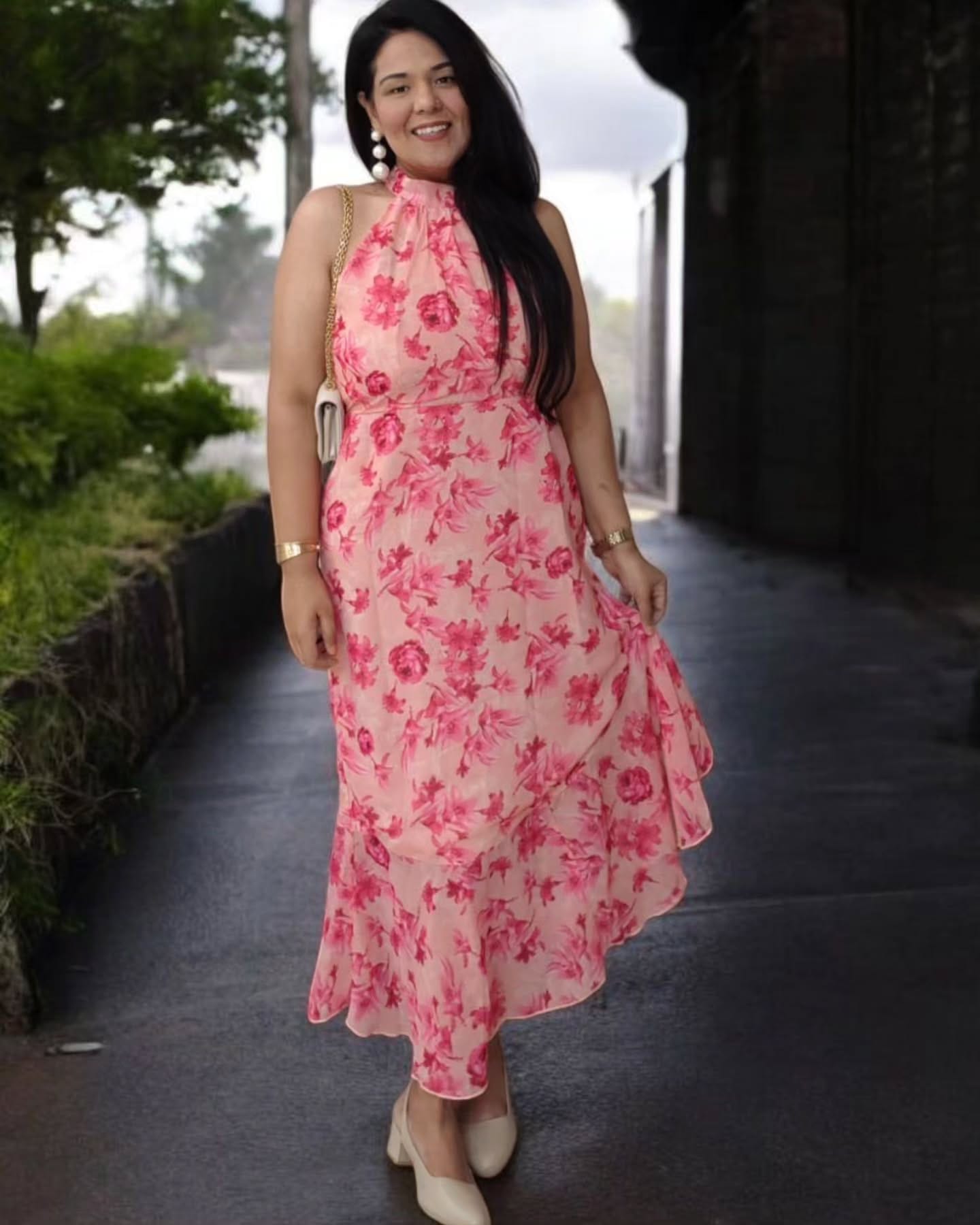 Comment down for the links 🖇️🌞
And don't forget to follow 
.
.
#dress #brunchtime #weekendtime #outfitsideas #lunchscenes #ootd #whatıwore #indianfashioninfluencer #delhifashioninfluencer #explorer #brunchdresses #partydresses #fashion