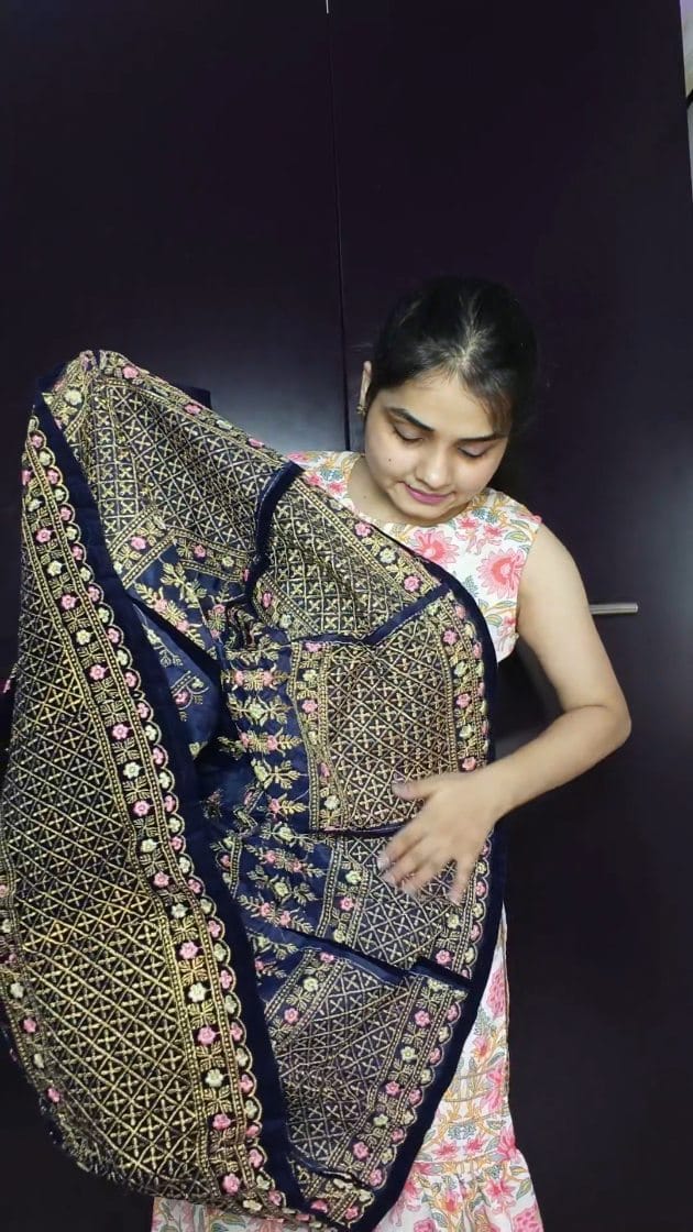 Comment "Share" 🎀
..
..
Semi Stiched Lehenga Choli From @meeshoapp 
..
..
meesho, meesho finds, meesho haul, meesho app, lehenga choli, stitched lehenga, velvet lehenga, meesho lehenga 
#meesho #meeshofinds #meeshosale #meeshoapp #lehenga #lehengacholi #lehengalove #lehengawedding