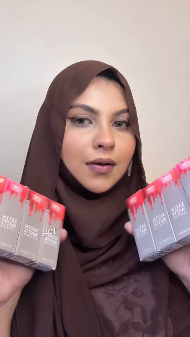 Comment “link” to shop at #discount price ♥️
9 gorgeous velvet matte bullet 
lipsticks by @loveearth_handmade 💄♥️
This brand never fails to impress with their 
new releases!! 
- Intense color payoff 
- highly pigmented 
- velvety lightweight formula 
- long stay compared to other bullet lipstick 
Mini set after discount for Rs 659/-(for a set of 9) 
Full sizes after discount for Rs 299/- each 
.
.
.
.
.
[lipstick, bullet lipstick, lip swatches, brown girl, 
affordable makeup, velvet matte lipsticks, matte 
lipstick, creamy lipsticks] 
#hijabi #reelsindia #reelsviral #reelkarofeelkaro #reelstrending #trends #wedding #weddingseason #indianwedding #budgetmakeup #makeupfinds #fashion #viral #hijabstyle #makeupoftheday #makeupfinds #bulletlipstick #lipstick #weddingmakeup #indianbride #bridalmakeup #bridalfashion