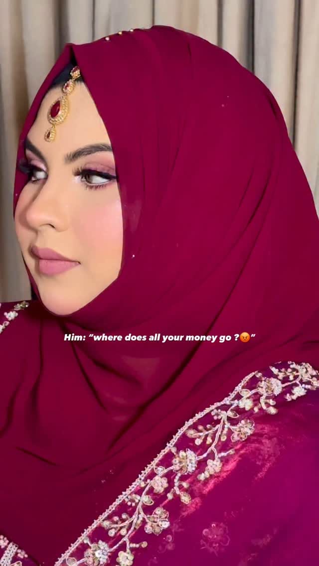 Just for fun 🤫
It’s never my card. It’s always his 💳
I just carry it like it’s mine 🤭
#princesstreatment 
.
.
.
#reelsındia #relatable #funny #husbandandwife #memesdaily #pehlatudujatu #fyp #viral #trending