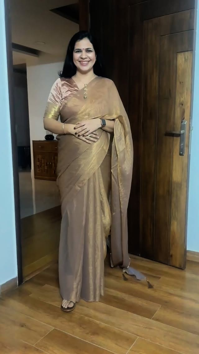 Festive sarees under 2k
Comment for link and follow @yourstylingbff for more 
Let me know your favourite of all 
#meeshofind #amazonfashionfinds #fashionﬁnds #sareesunder2000 #sareesunder2k #budgetsarees #festivewear❤️ #lookbookfestive #tyoharkauphaar #festivelooks 
(festive look, sarees under 2k, tyohar ka mela, festive sarees, budget sarees , saree love, look book, fashion finds , amazon fashion finds )