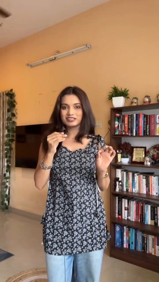 Follow me and then comment 'want'/share this reel in my dm to get the links 🎀
.
.
.
Follow/ @finds_that_suits_you for more.
.
.
.
#wishlinked #reels #review #flipkart #flipkartindia #flipkartfashion #flipkartfinds #meeshofinds #meesho #myntra #savana #jeans #kurtaset #kurti #dresses #trending #TopTrends #festivewear #dailywear #myntrafinds #ethnicwear #repost #copyright #shop #styling 
@meeshoapp