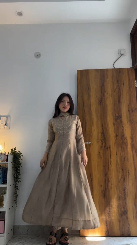 Follow me and then comment 'want'/share this reel in my dm to get the links 🎀
.
.
.
Follow/ @finds_that_suits_you for more.
.
.
.
#wishlinked #reels #review #flipkart #flipkartindia #flipkartfashion #flipkartfinds #meeshofinds #meesho #myntra #savana #jeans #kurtaset #kurti #dresses #trending #TopTrends #festivewear #dailywear #myntrafinds #ethnicwear #repost #copyright #shop #styling 
@flipkart @meeshoapp