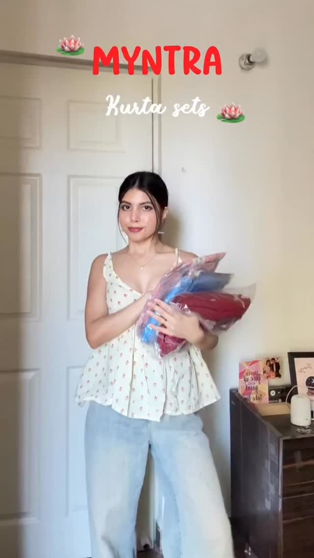 Follow me and then comment 'want'/share this reel in my dm to get the links 🎀
.
.
.
Follow/ @finds_that_suits_you for more.
.
.
.
#wishlinked #reels #review #flipkart #flipkartindia #flipkartfashion #flipkartfinds #meeshofinds #meesho #myntra #savana #jeans #kurtaset #kurti #dresses #trending #TopTrends #festivewear #dailywear #myntrafinds #ethnicwear #repost #copyright #shop #styling 
@myntra