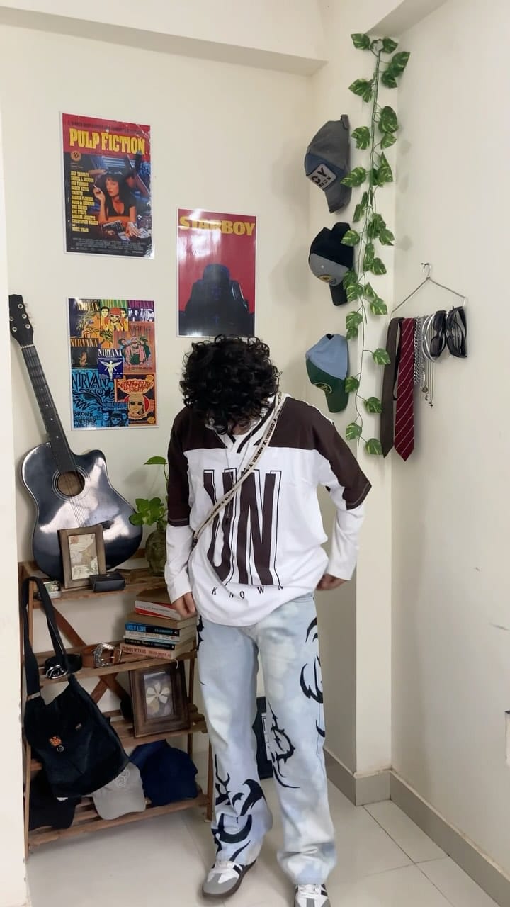 Oversize T under ₹450 || comment for link 🔗 
#fashioninspriation #fashionstyle #transition #aesthetic #fashioninfluencer #fashionmodels #oversizestyle 
#reels #reelitfeelit #reelkarofeelkaro #reelsinstagram