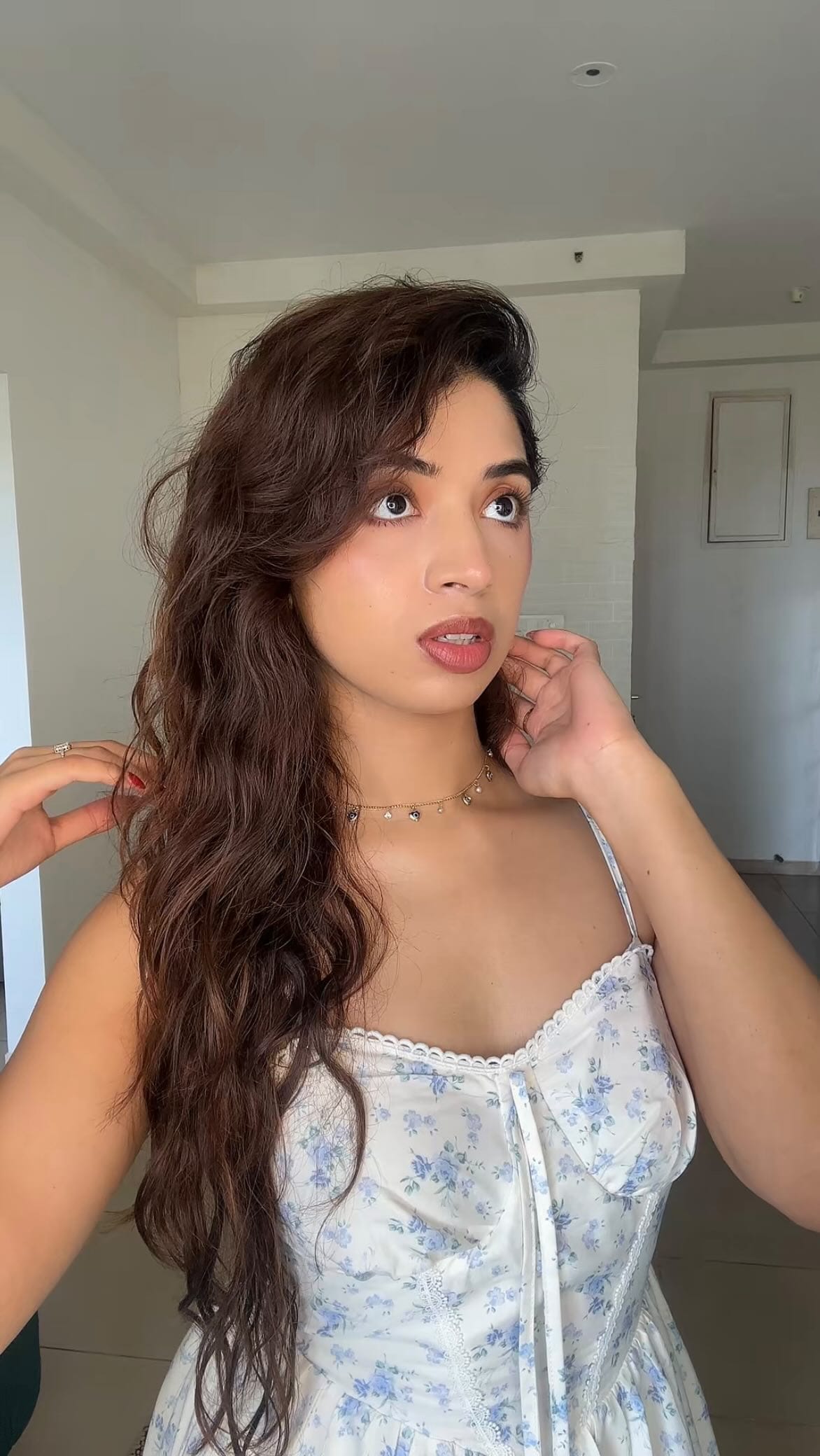 current favourite lip combo 🤍💫
comment “slay” to get lipstick & lipliner details in dm cuties 🎀
lipliner @sheglam_official but first coffee
lipstick @maybelline_ind skinny dip
lipstick @charlottetilbury pillow talk medium
.
.
.
.
.
.
.
.
lip combo | lipstick | lipstick on indian skin | pillow talk on indian skin | lipstick