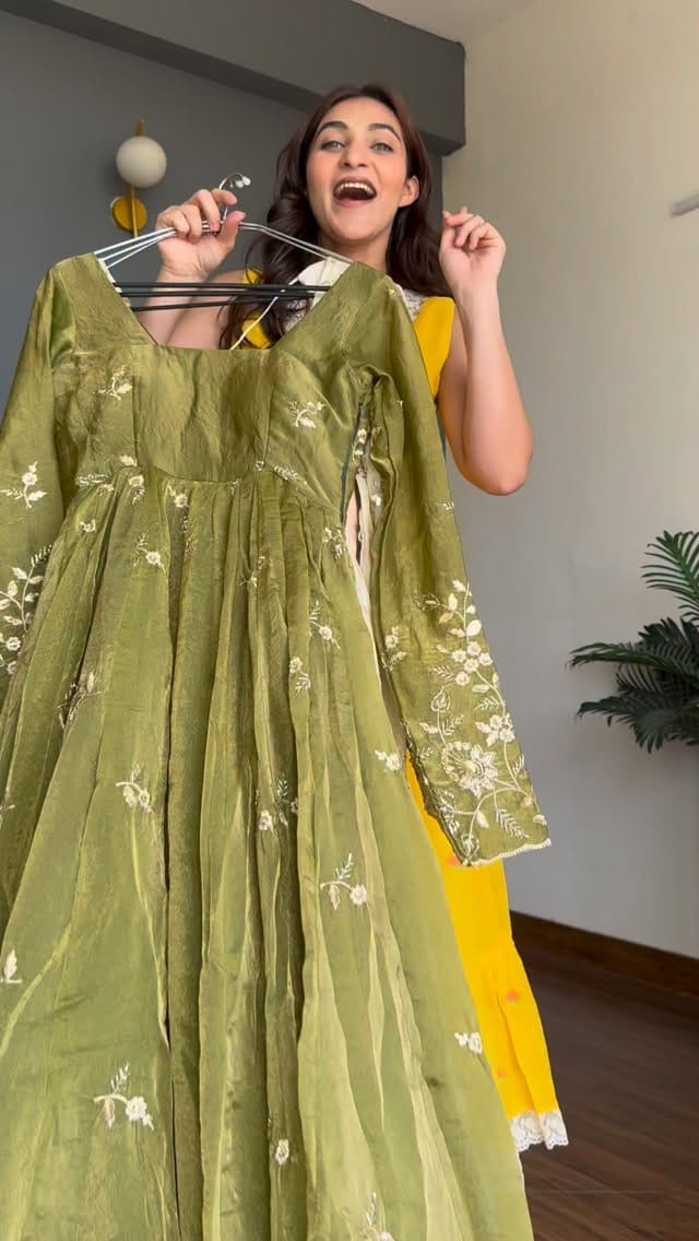 💇‍♂️ಸಮ್ಮರ್ ಮೇಕಪ್ ಲುಕ್🙆‍♀️ - ShareChat